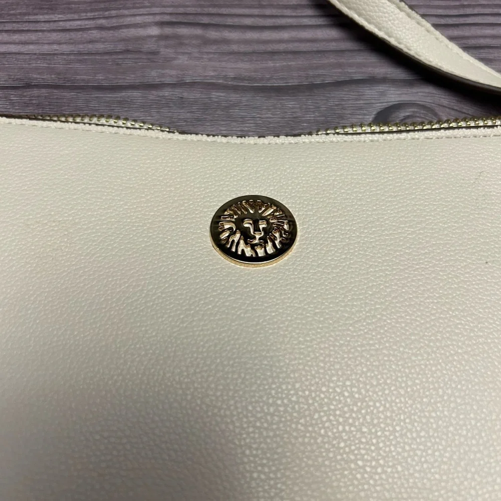 Anne Klein -off white crossbody purse - Picture 3 of 6